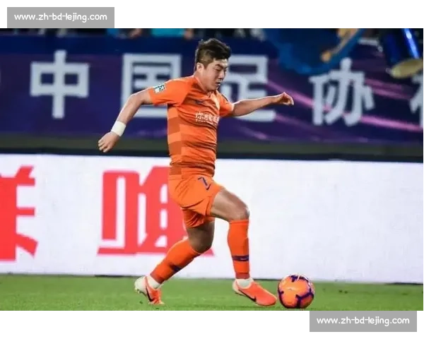 重庆国脚赛后饮酒风波：职业边界争议与舆论撕裂